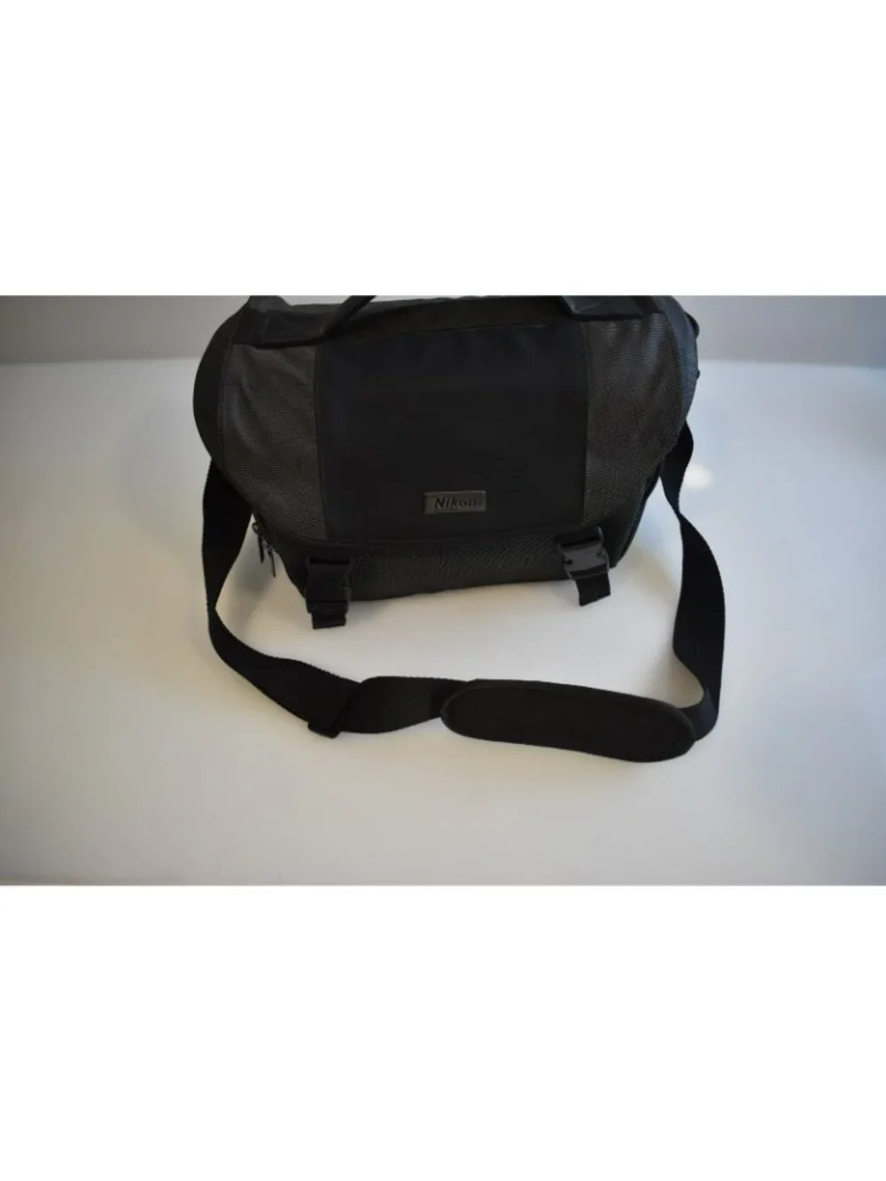 Nikon Digital SLR Camera Lens Case DSLR Gadget Bag Good Condition